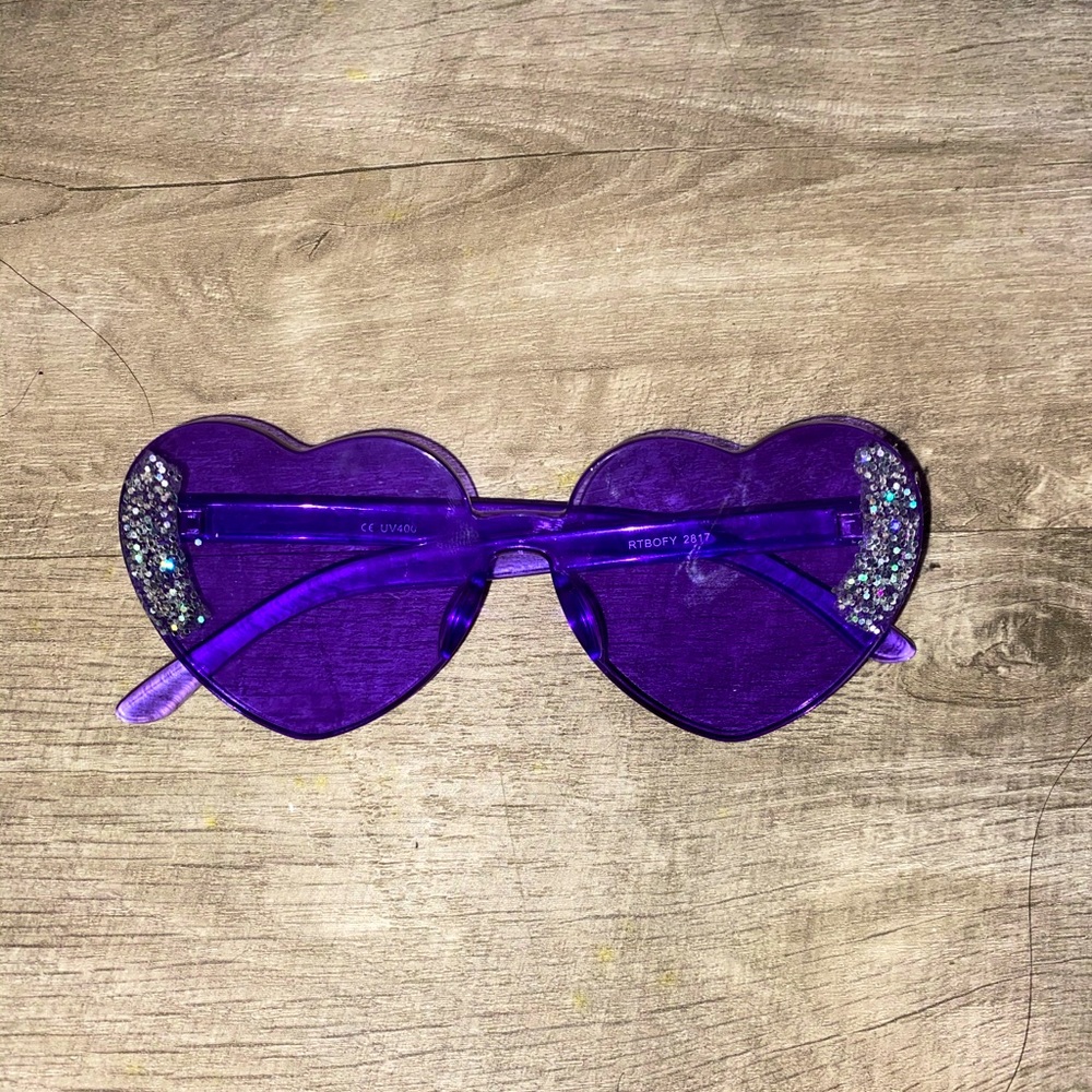 Purple Heart Frame Sunglasses